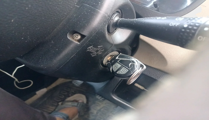 2013 Maruti Wagon R 1.0 VXI, Petrol, Manual, 87,991 km, interior