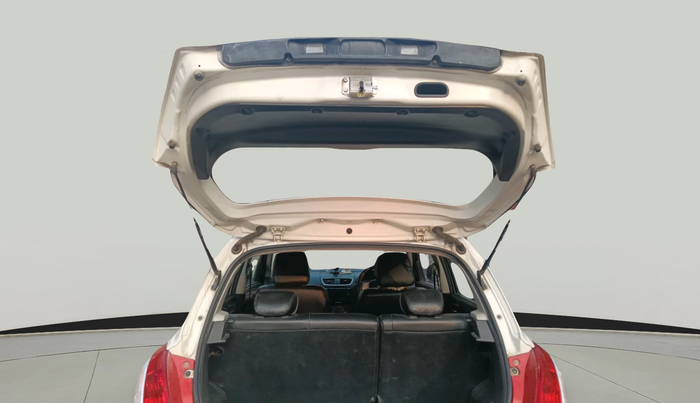 2015 Maruti Swift VXI, Petrol, Manual, 66,522 km, exterior