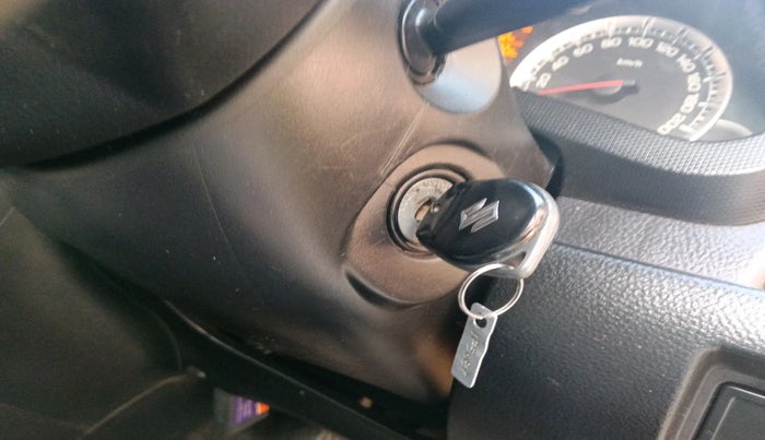 2015 Maruti Swift VXI, Petrol, Manual, 66,522 km, interior