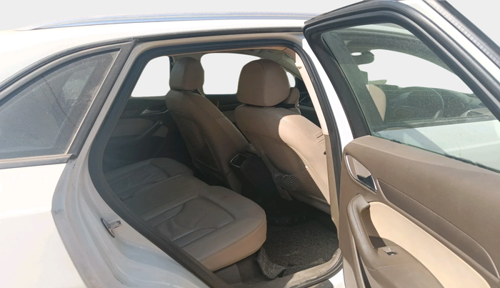 2014 Audi Q3 2.0 TDI, Diesel, Automatic, 77,022 km, interior