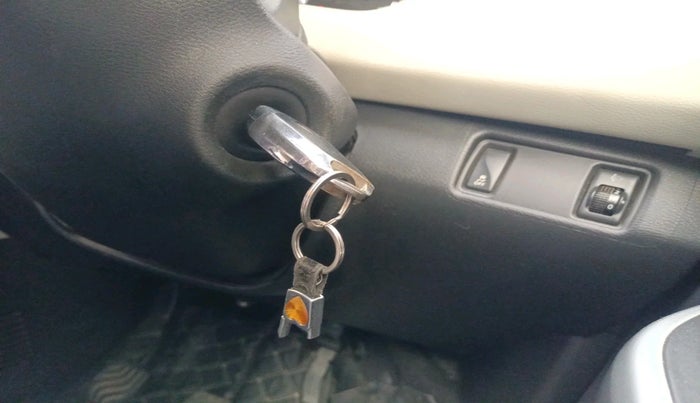 2023 Nissan MAGNITE XE, Petrol, Manual, 26,140 km, interior