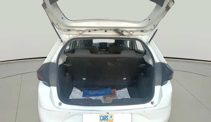 2022 Tata ALTROZ XE DIESEL, Diesel, Manual, 60,986 km, exterior