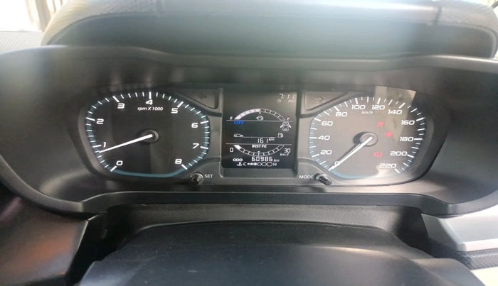 2022 Tata ALTROZ XE DIESEL, Diesel, Manual, 60,986 km, interior