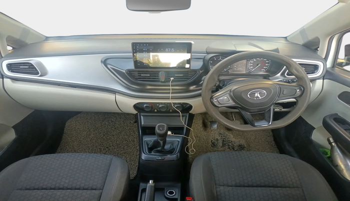 2022 Tata ALTROZ XE DIESEL, Diesel, Manual, 60,986 km, interior