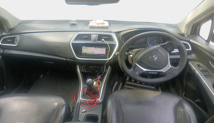 2017 Maruti S Cross ALPHA 1.3, Diesel, Manual, 1,03,190 km, interior