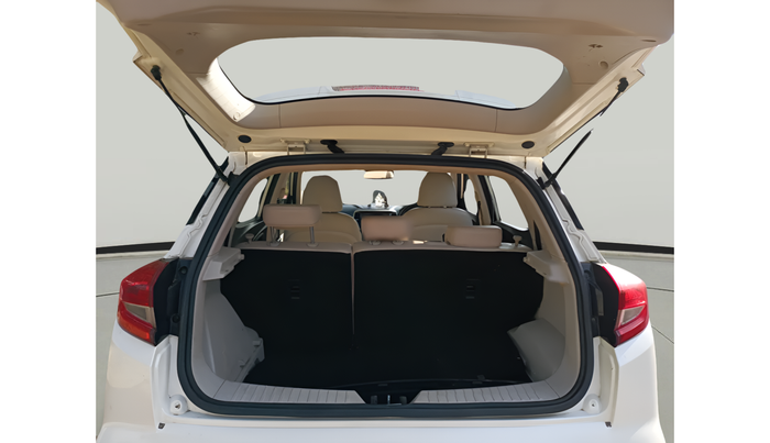 2019 Mahindra XUV300 W8 (O) 1.5 DIESEL, Diesel, Manual, 1,14,847 km, exterior