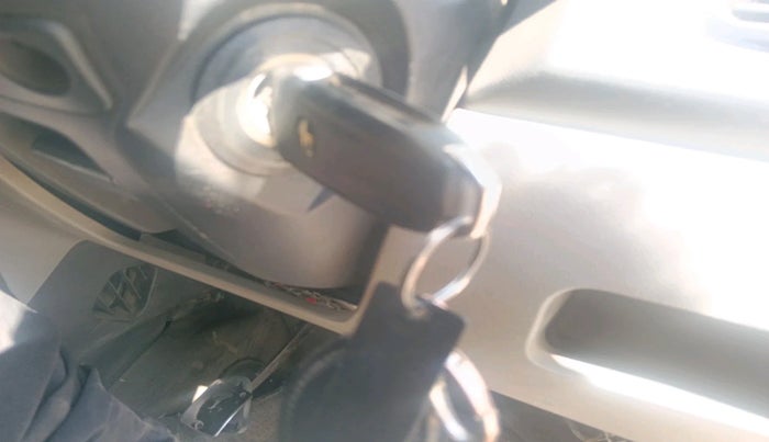 2018 Tata Tiago XZ PETROL, Petrol, Manual, 79,644 km, interior