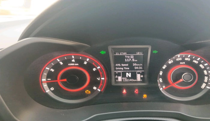 2019 Mahindra XUV300 W8 1.2 PETROL, Petrol, Manual, 1,32,140 km, interior