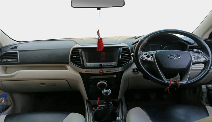 2019 Mahindra XUV300 W8 1.2 PETROL, Petrol, Manual, 1,32,140 km, interior