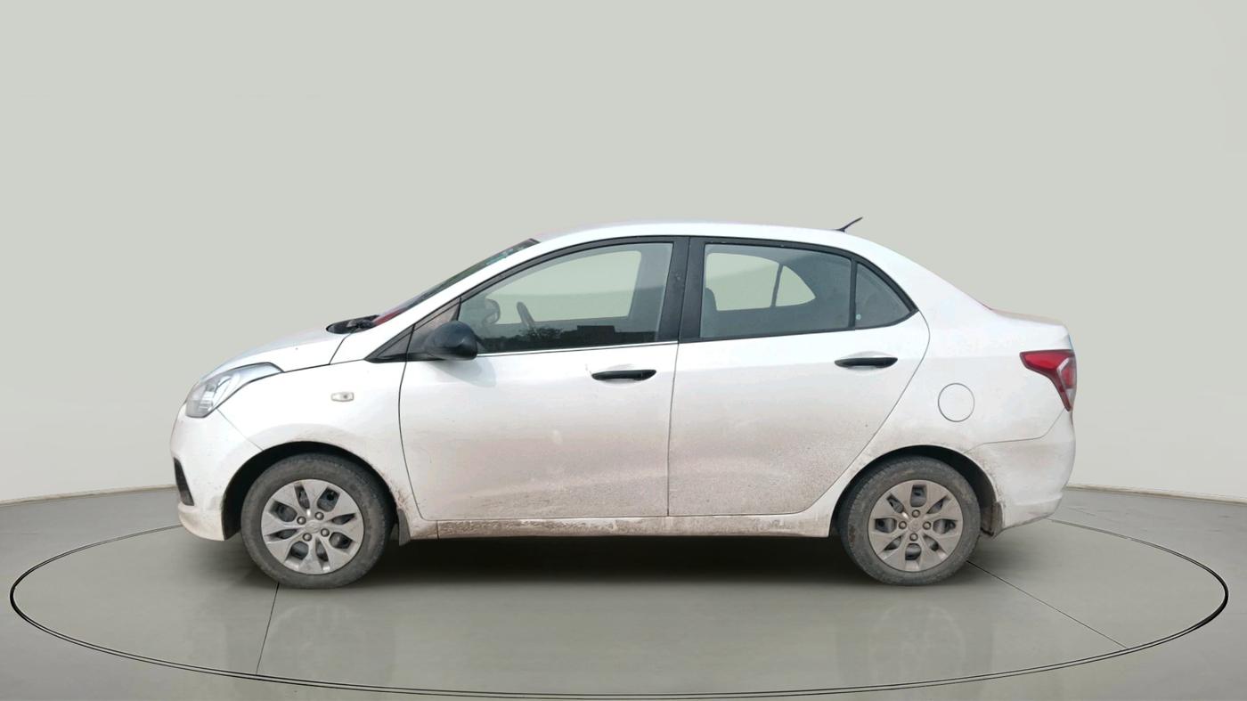 2015 Hyundai Xcent BASE 1.2, Petrol, Manual, 1,44,551 km, exterior
