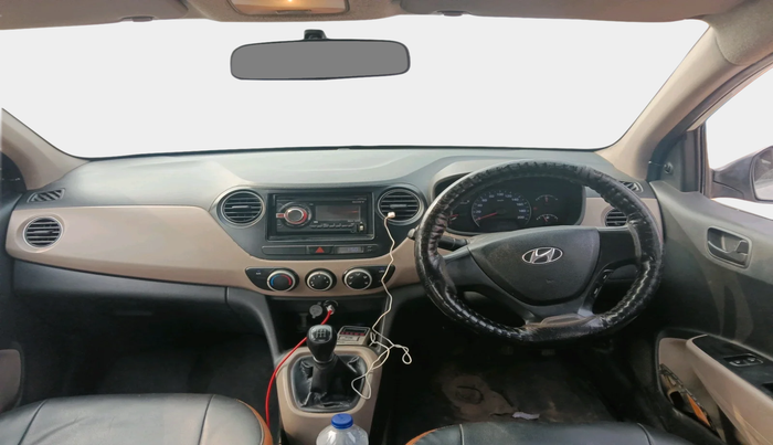 2015 Hyundai Xcent BASE 1.2, Petrol, Manual, 1,44,551 km, interior