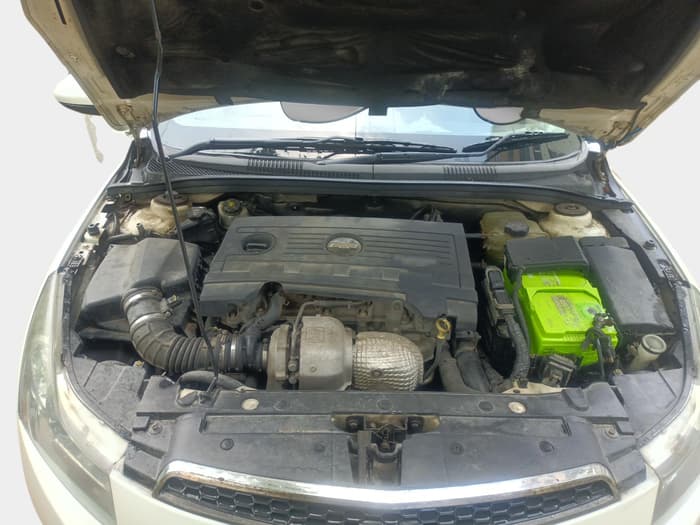 2013 Chevrolet Cruze LTZ AT, Diesel, Automatic, 1,06,701 km, exterior