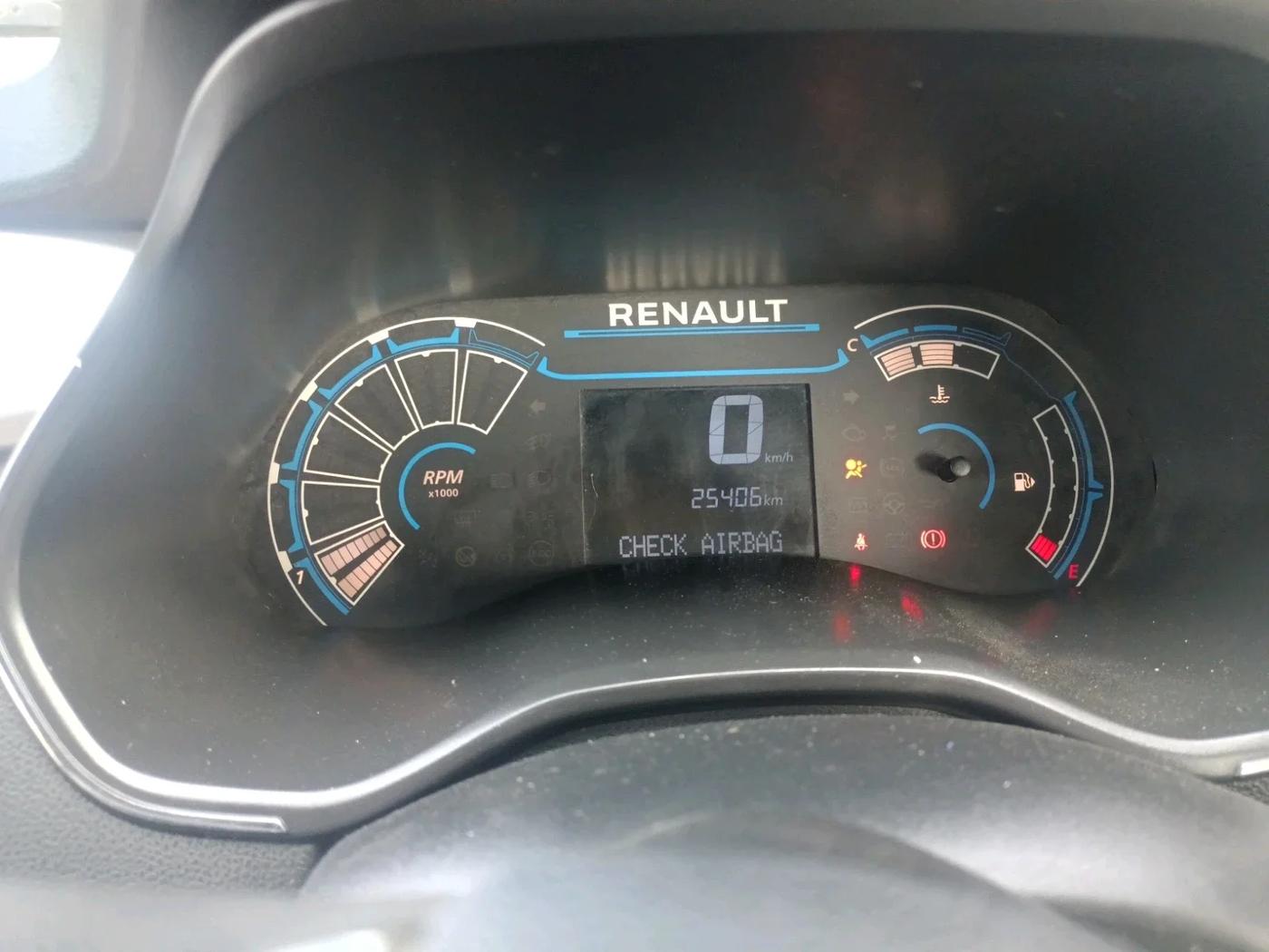 2019 Renault TRIBER RXZ, Petrol, Manual, 25,935 km, interior