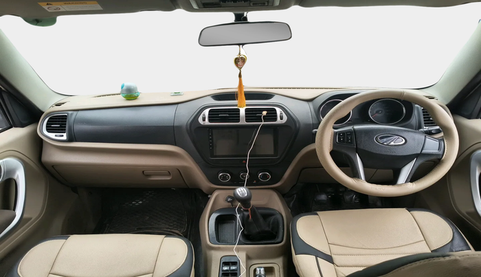 2016 Mahindra TUV300 T8, Diesel, Manual, 62,936 km, interior