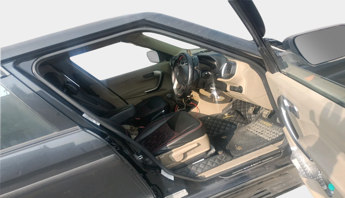 2023 Mahindra BOLERO NEO N10 R, Diesel, Manual, 48,715 km, interior