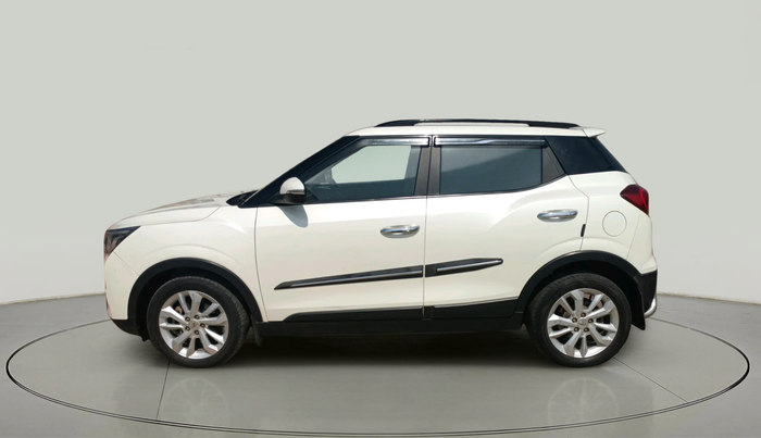 2021 Mahindra XUV300 W8 1.2 PETROL, Petrol, Manual, 51,437 km, exterior