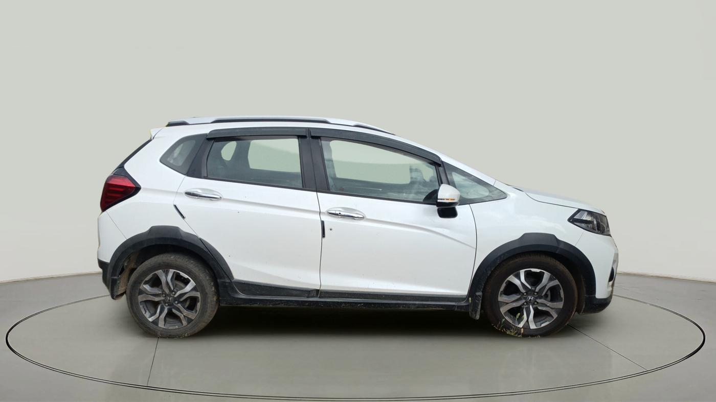 2017 Honda WR-V 1.5L I-DTEC VX MT, Diesel, Manual, 2,42,014 km, exterior