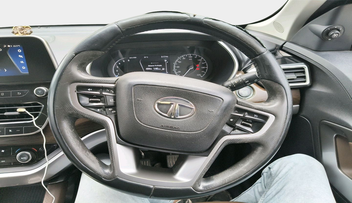 2019 Tata Harrier XZ 2.0L, Diesel, Manual, 2,69,183 km, interior