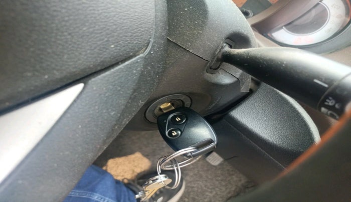 2013 Honda Brio S MT, Petrol, Manual, 1,16,882 km, interior