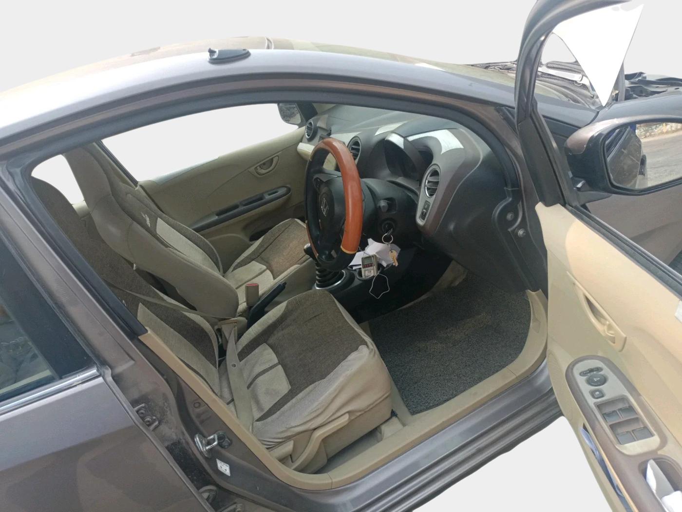 2013 Honda Brio S MT, Petrol, Manual, 1,16,882 km, interior