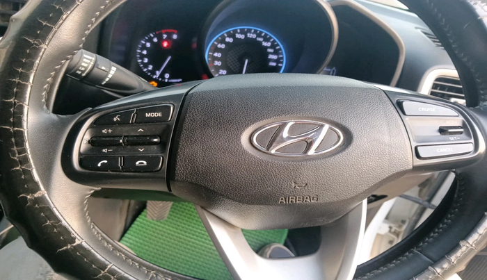 2021 Hyundai VENUE SX 1.0 (O) TURBO, Petrol, Manual, 56,647 km, interior