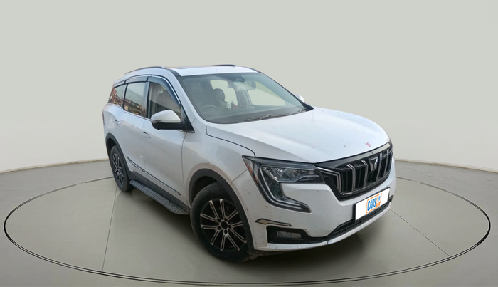 2023 Mahindra XUV700 AX 7 LUXURY D AT 7 STR, Diesel, Automatic, 1,04,251 km, exterior