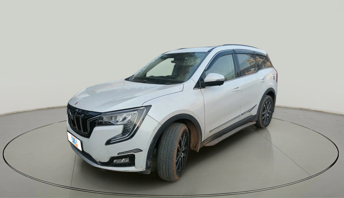 2023 Mahindra XUV700 AX 7 LUXURY D AT 7 STR, Diesel, Automatic, 1,04,251 km, exterior