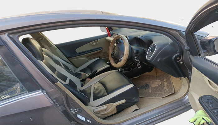 2015 Honda Mobilio 1.5L I-DTEC V, Diesel, Manual, 1,30,000 km, interior