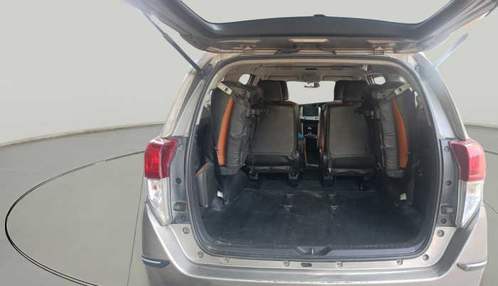 2019 Toyota Innova Crysta 2.4 VX 7 STR, Diesel, Manual, 1,60,533 km, exterior