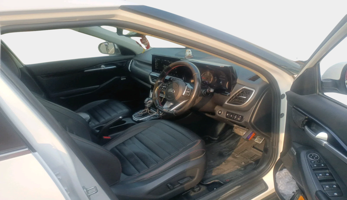 2020 KIA SELTOS GTX PLUS AT 1.5 DIESEL, Diesel, Automatic, 1,23,500 km, interior