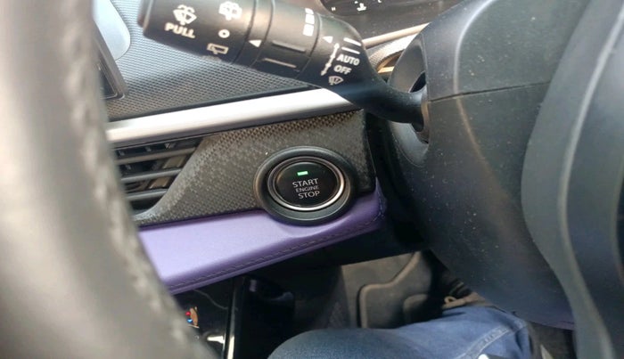 2023 Tata NEXON FEARLESS PURPLE + SUNROOF DCA DUAL TONE 1.2 PETROL, Petrol, Automatic, 10,865 km, interior