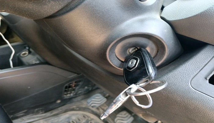 2020 Renault Kwid RXT 0.8, Petrol, Manual, 65,386 km, interior