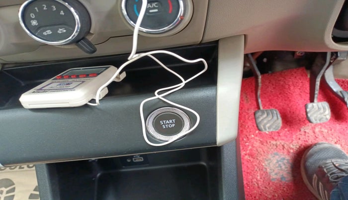 2019 Renault TRIBER RXZ, Petrol, Manual, 1,09,369 km, interior