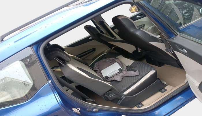 2019 Renault TRIBER RXZ, Petrol, Manual, 1,09,369 km, interior