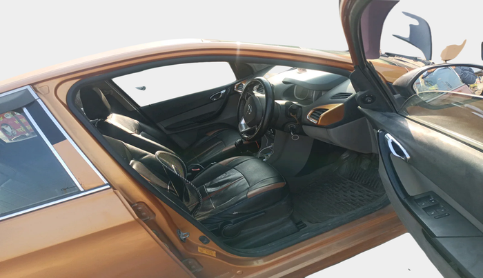 2016 Tata Tiago XZ PETROL, Petrol, Manual, 93,243 km, interior