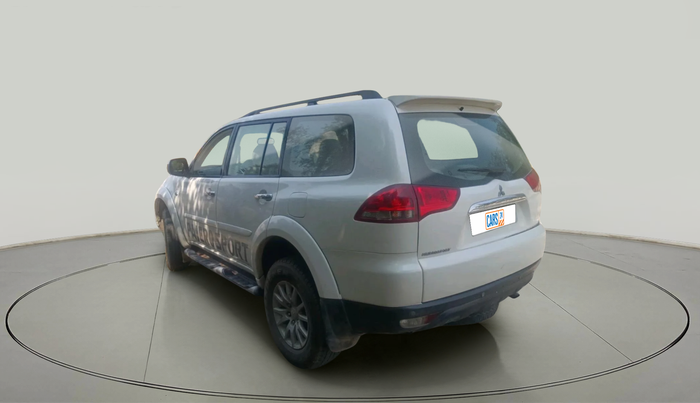 2015 Mitsubishi Pajero Sport 2.5 AT 4X2, Diesel, Automatic, 1,03,580 km, exterior