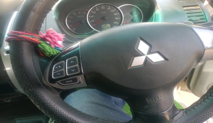 2015 Mitsubishi Pajero Sport 2.5 AT 4X2, Diesel, Automatic, 1,03,580 km, interior