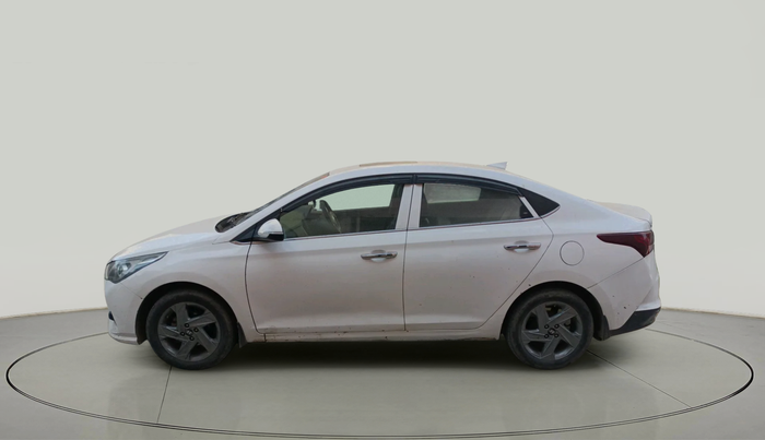 2022 Hyundai Verna SX 1.5 VTVT, Petrol, Manual, 1,04,523 km, exterior