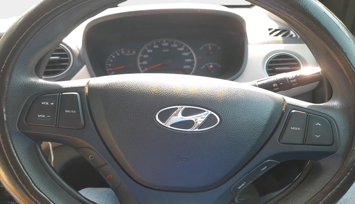 2015 Hyundai Grand i10 SPORTZ 1.2 KAPPA VTVT, Petrol, Manual, 31,412 km, interior