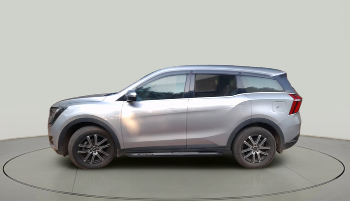 2023 Mahindra XUV700 AX 7 P MT 7 STR, Petrol, Manual, 17,379 km, exterior