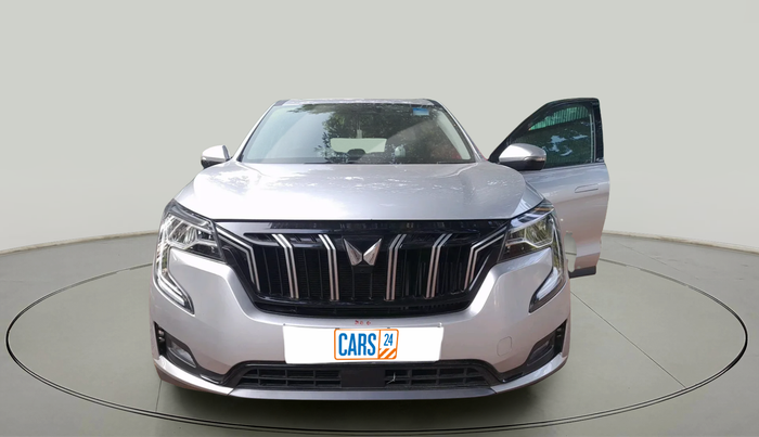 2023 Mahindra XUV700 AX 7 P MT 7 STR, Petrol, Manual, 17,379 km, exterior
