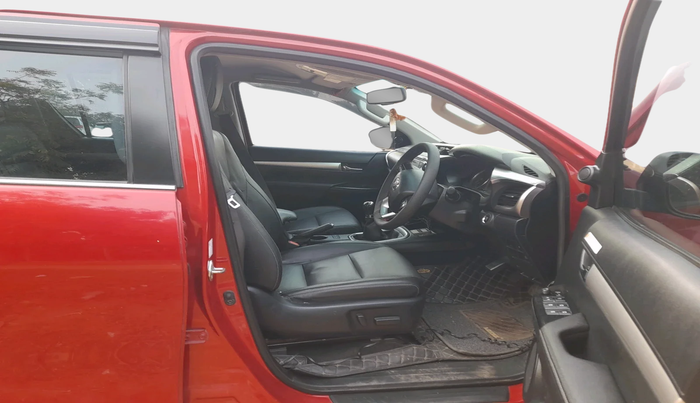 2022 Toyota HILUX HIGH 4X4 MT, Diesel, Manual, 68,001 km, interior