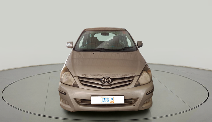 2011 Toyota Innova V 2.5 8 STR, Diesel, Manual, 1,24,290 km, exterior