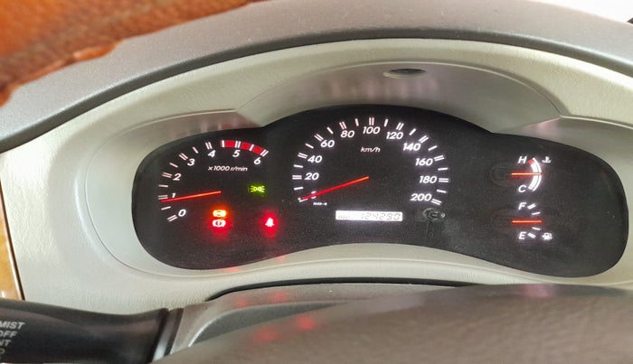 2011 Toyota Innova V 2.5 8 STR, Diesel, Manual, 1,24,290 km, interior