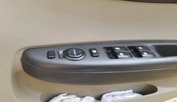 2012 Hyundai i20 ASTA 1.2, Petrol, Manual, 1,06,638 km, interior