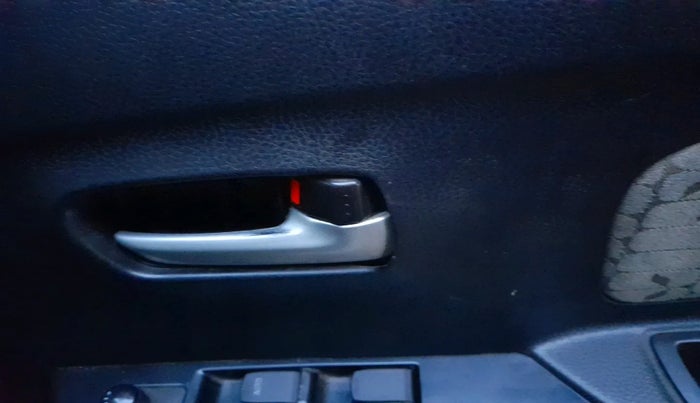 2018 Maruti Wagon R 1.0 VXI, Petrol, Manual, 2,27,995 km, interior