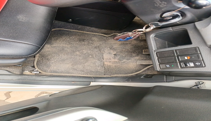 2011 Maruti Wagon R 1.0 VXI, Petrol, Manual, 31,467 km, interior