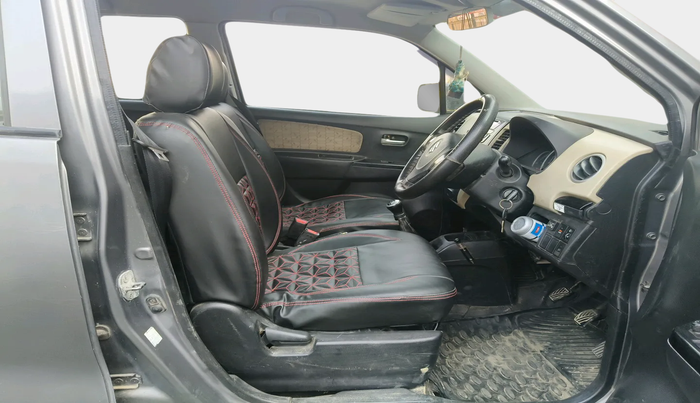2017 Maruti Wagon R 1.0 VXI, Petrol, Manual, 66,665 km, interior