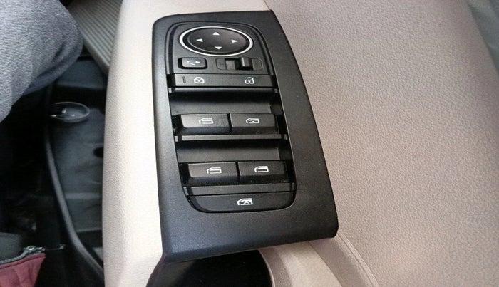 2022 KIA CARENS PRESTIGE PLUS 1.4 PETROL 7 STR, Petrol, Manual, 20,937 km, interior