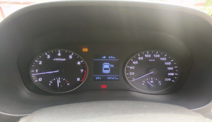 2017 Hyundai Verna 1.6 VTVT SX O, Petrol, Manual, 44,161 km, interior